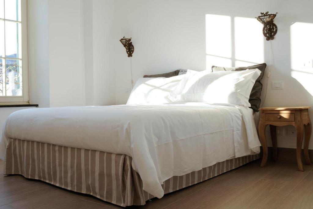 La Superba Rooms & Breakfast Genoa Room photo