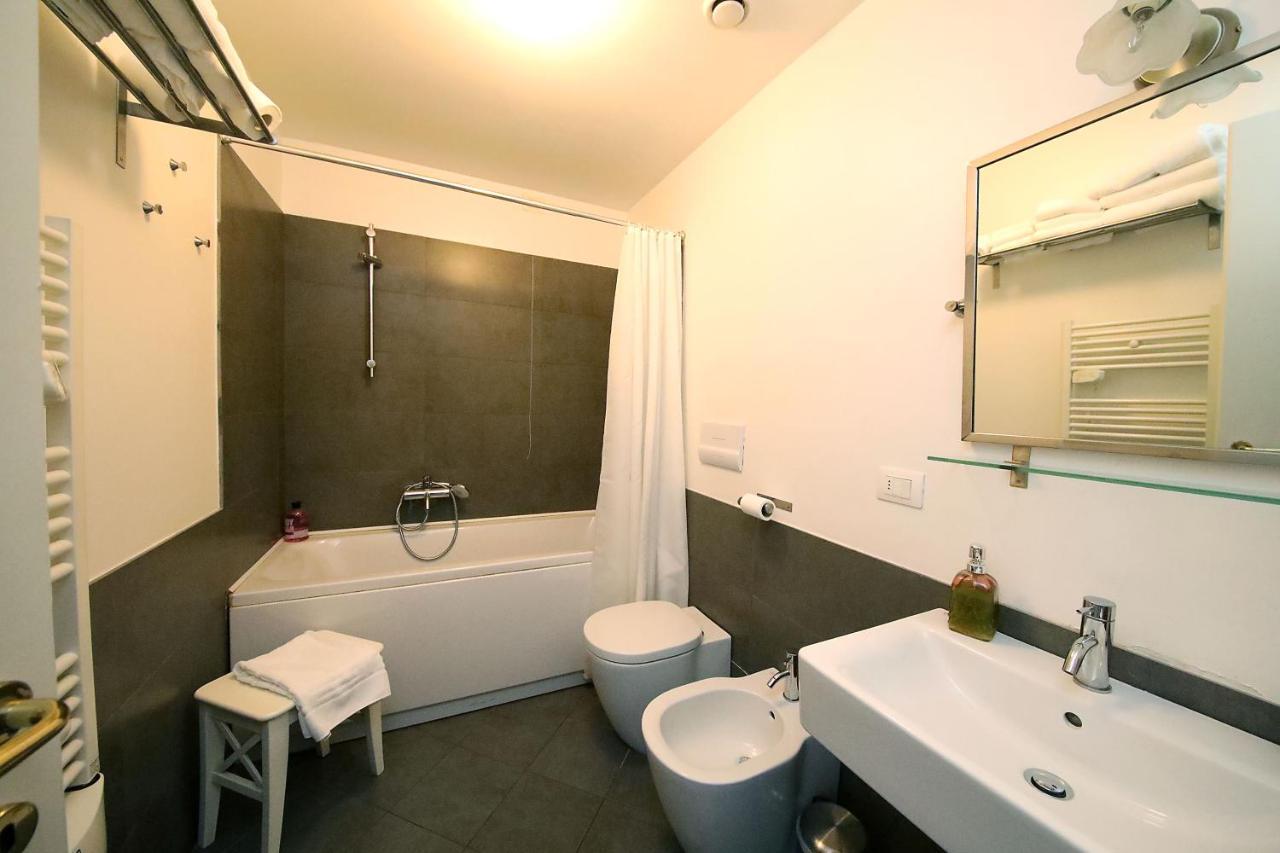 La Superba Rooms & Breakfast Genoa Exterior photo